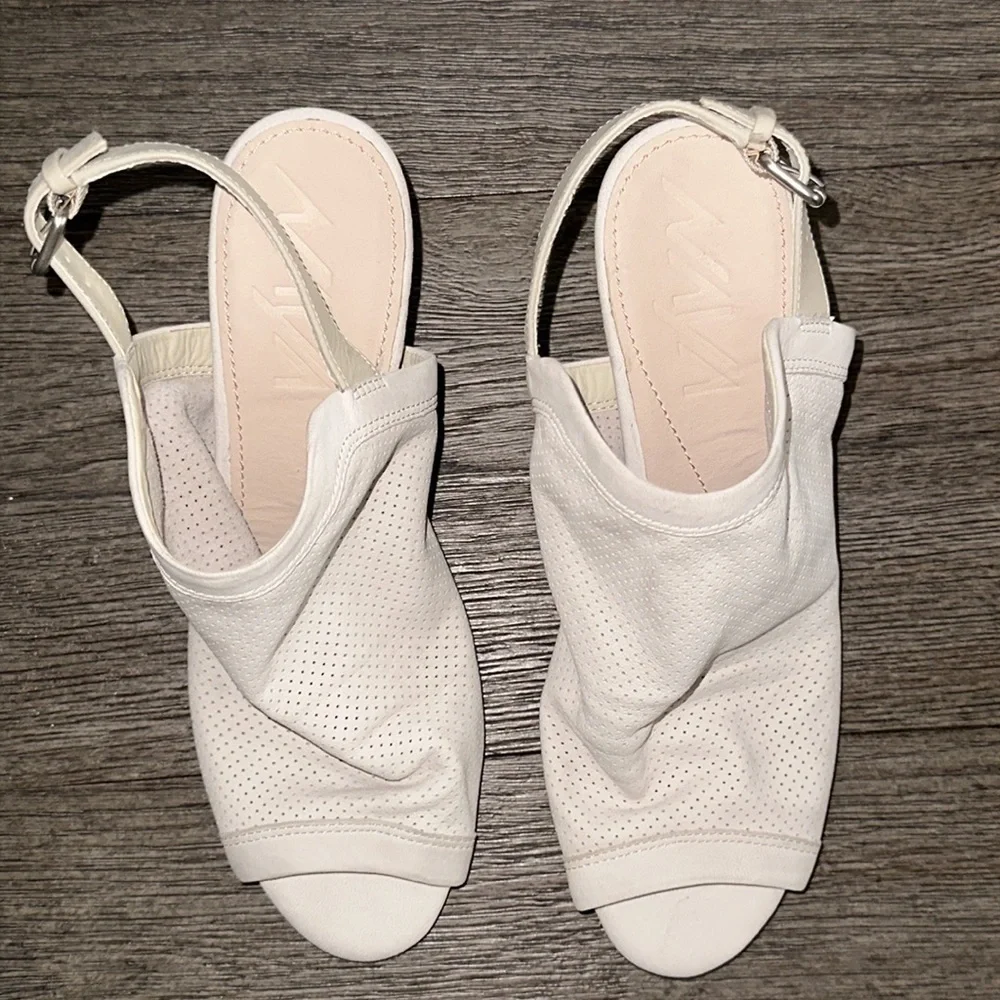 Naya Luxor demi wedge sling back sandal